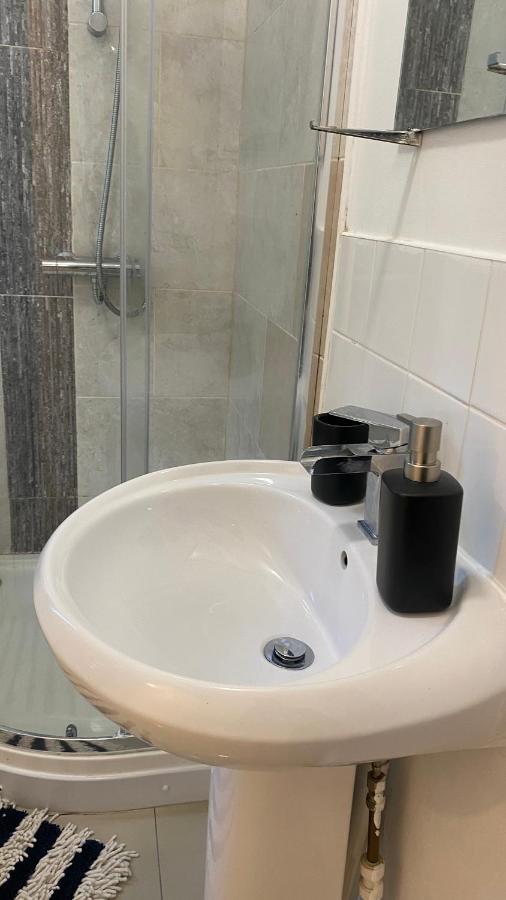 Apartament Bv Cosy Studio Eleven At Deighton Huddersfield Zewnętrze zdjęcie